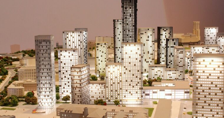 Makieta przedstawiające centrum nowoczesnego miasta z wieżowcami